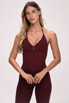 גופיית קרופ לנשים עם צווארון מובנה בגזרת Contour – מבד FLOW מחטב ונושם, מתאימה לאימון וללוק יומיומי מבית VLIKS