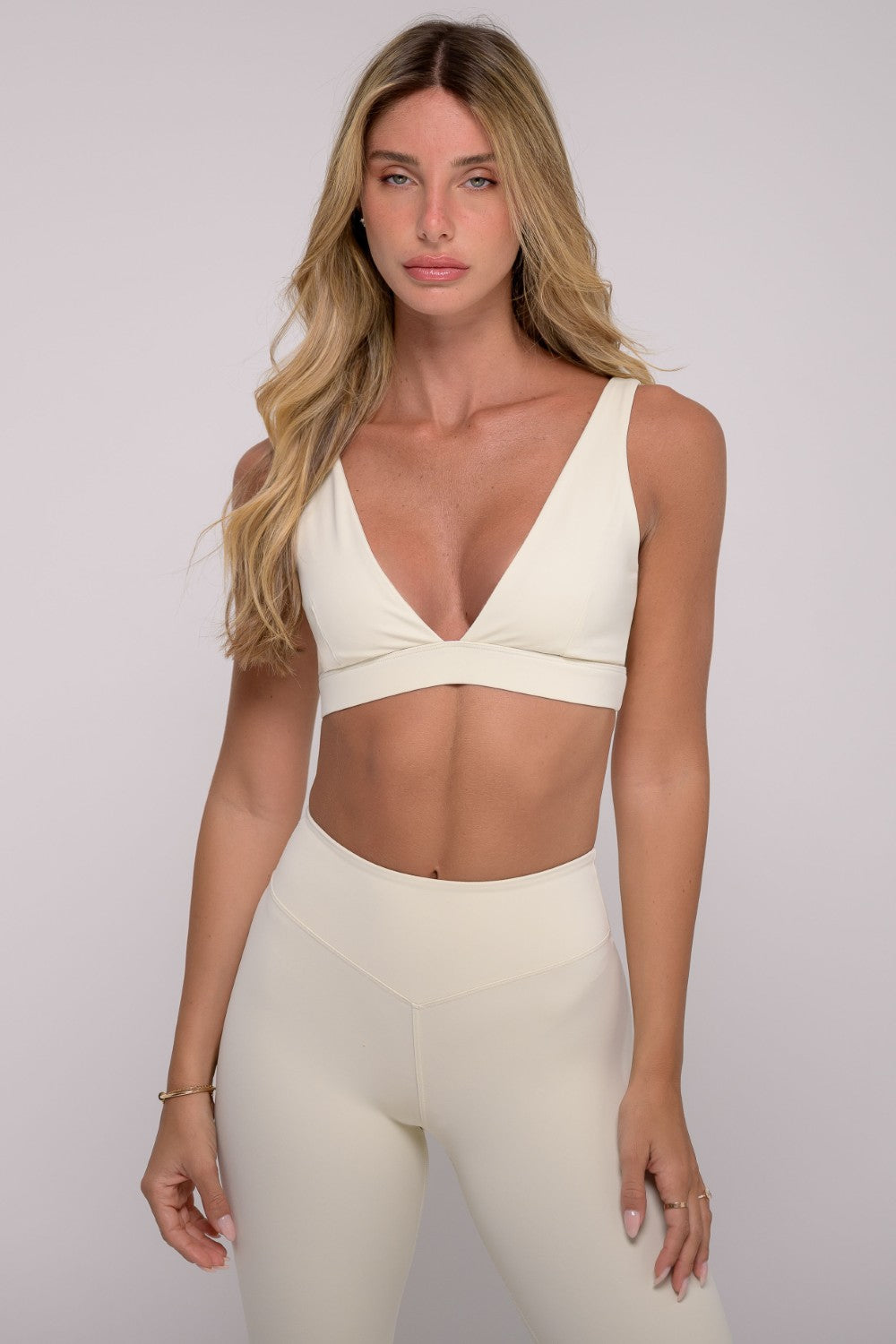 טופ DEEP V FLOWER - Vlinks