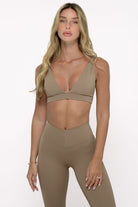 טופ DEEP V FLOWER - Vlinks