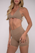 שורט V SCRUNCH FLOWER - Vlinks