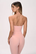 גופיית קרופ לנשים עם צווארון מובנה בגזרת Contour – מבד FLOW מחטב ונושם, מתאימה לאימון וללוק יומיומי מבית VLIKS