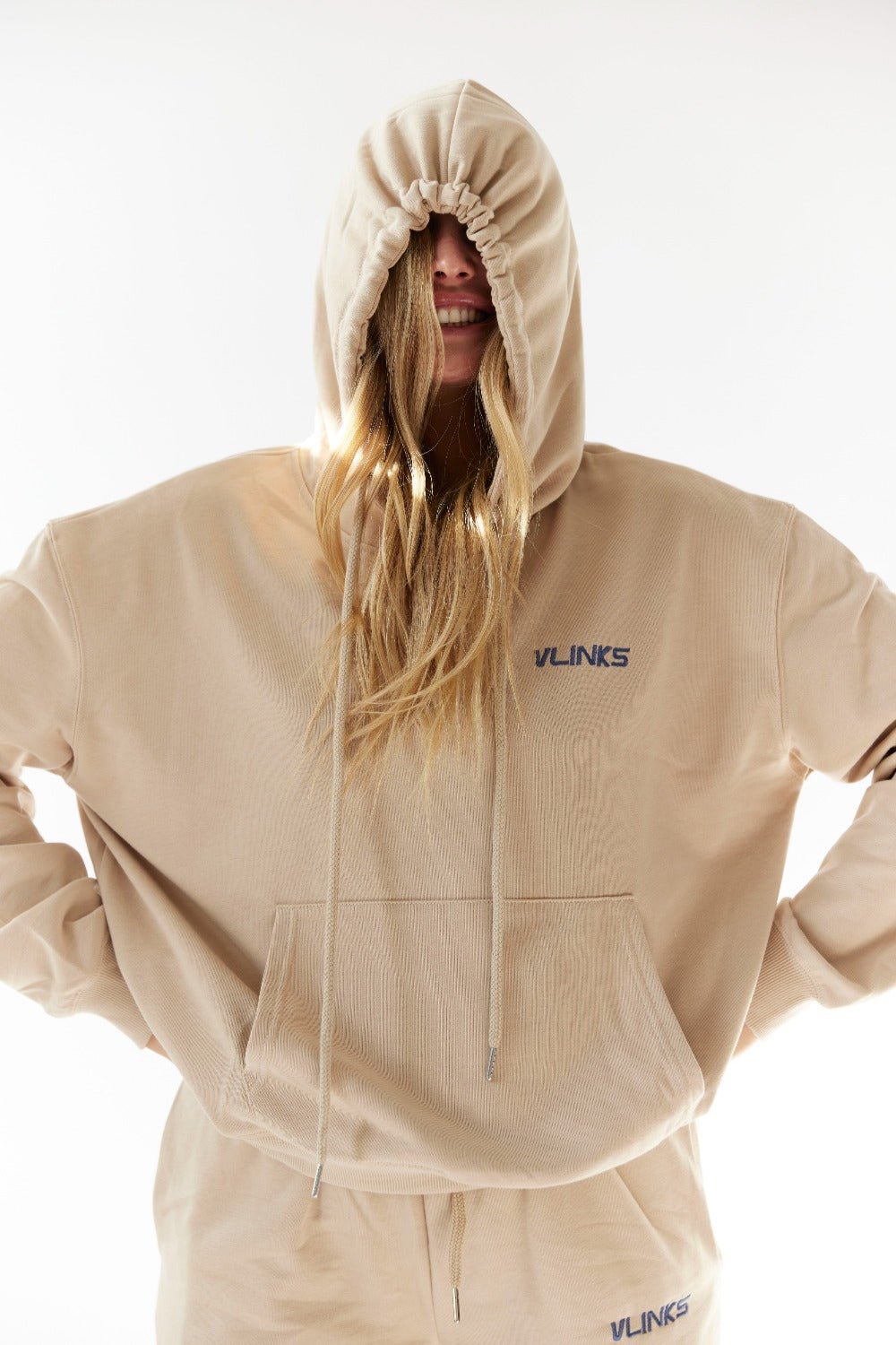 סווטשירט קפוצ'ון לייט אוברסייז בז - Vlinks