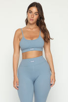 טופ עם כתפיות מתכווננות Luxe - Vlinks