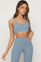 טופ עם כתפיות מתכווננות Luxe - Vlinks