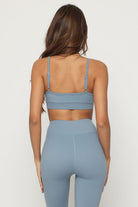 טופ עם כתפיות מתכווננות Luxe - Vlinks