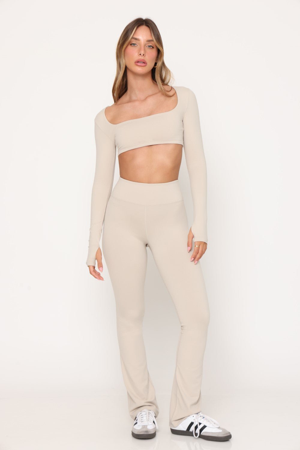 טייצים בז' לנשים