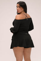 חצאית אקטיב לנשים עם שורט פנימי מובנה ושני כיסים צדדיים