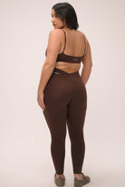 טייץ מחטב גבוה לנשים בגזרת וי בעיצוב חלק ללא כיווצים מבד נמתח ונושם