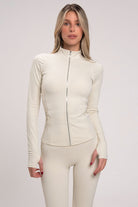 ג׳קט ספורט ארוך לנשים עם רוכסן מלא וגזרה מחטבת בעיצוב של מותג VLINKS