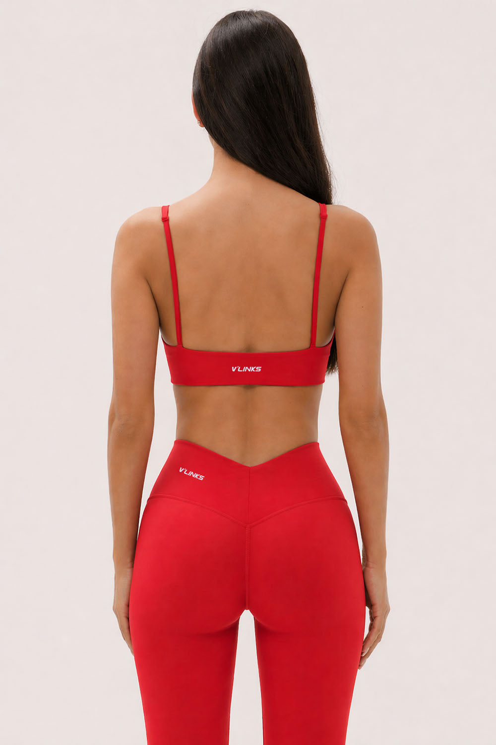 חזיית ספורט PUSH UP לנשים בגזרה צמודה עם כתפיות מתכווננות – בד FLOW מחטב ונושם, מושלמת לאימון ולשימוש יומיומי מבית VLIKS