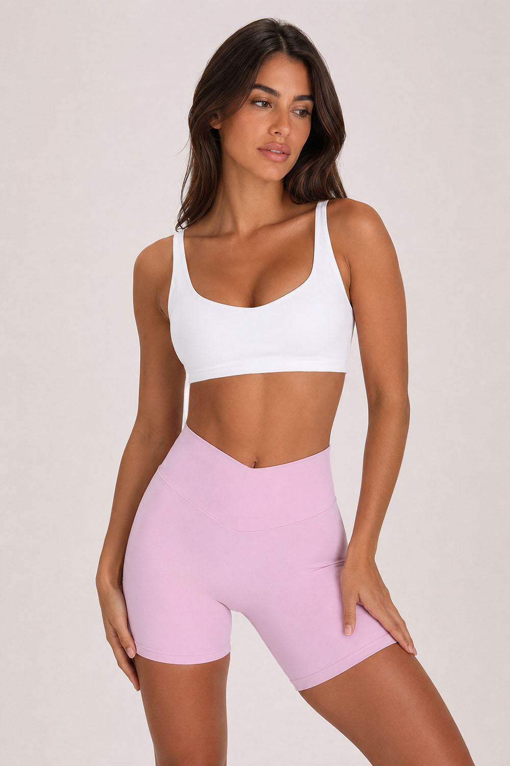 חזיית ספורט PUSH UP לנשים בגזרה צמודה עם כתפיות מתכווננות – בד FLOW מחטב ונושם, מושלמת לאימון ולשימוש יומיומי מבית VLIKS
